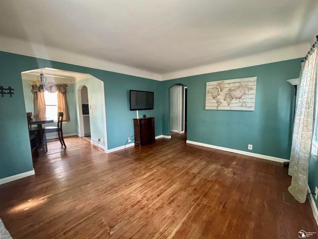 13506 Longtin Street, Southgate, MI 48195