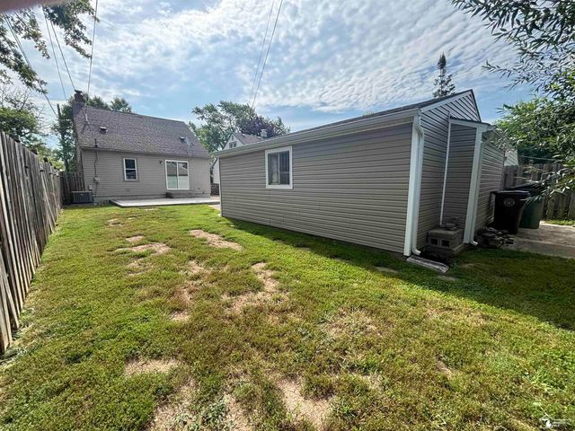 13506 Longtin Street, Southgate, MI 48195