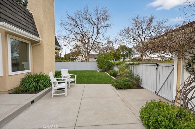 7 E Yale loop, Irvine, CA 92604