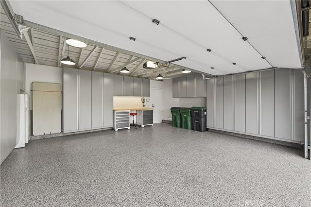 7 E Yale loop, Irvine, CA 92604