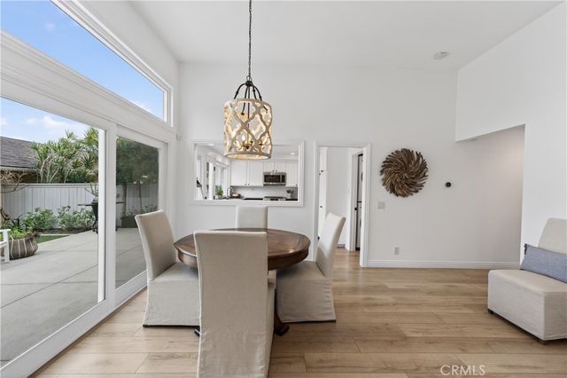 7 E Yale loop, Irvine, CA 92604