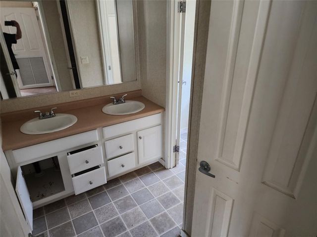 6570 Tulip, Lumberton, TX 77657