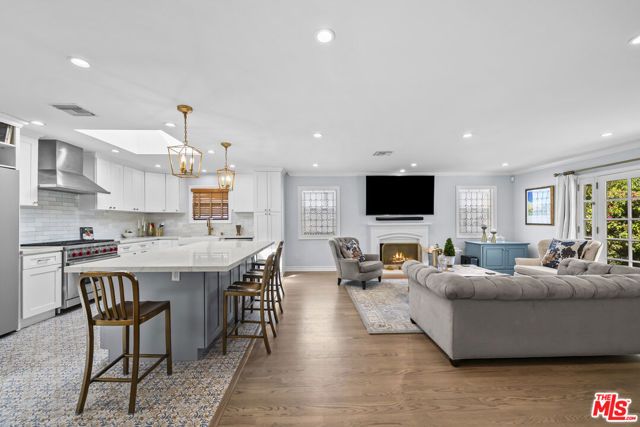 4311 Laurelgrove Avenue, Los Angeles, CA 91604
