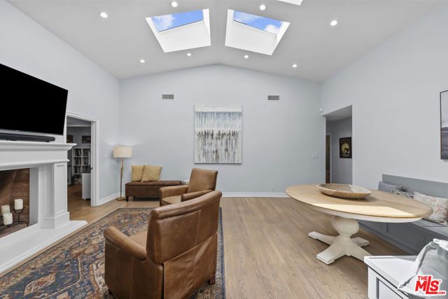 4311 Laurelgrove Avenue, Los Angeles, CA 91604