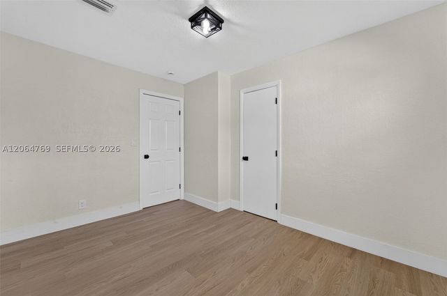 1583 NE 152nd St, North Miami Beach, FL 33162