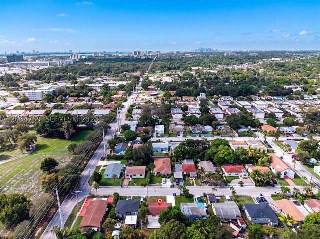 1583 NE 152nd St, North Miami Beach, FL 33162