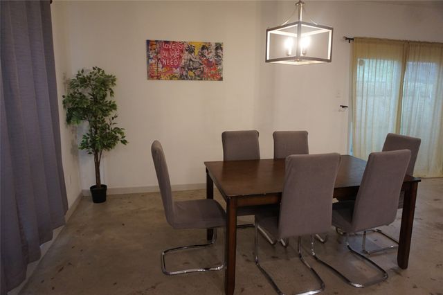 2811 Morning Avenue, Dallas, TX 75210