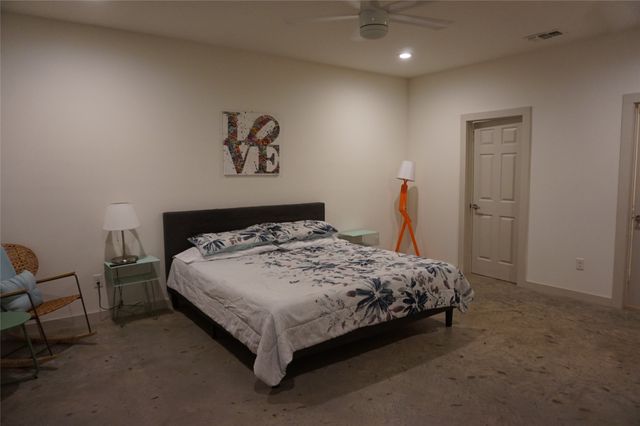 2811 Morning Avenue, Dallas, TX 75210