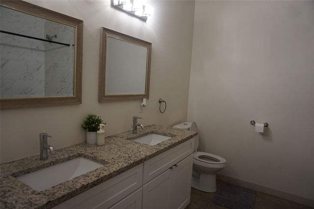 2811 Morning Avenue, Dallas, TX 75210