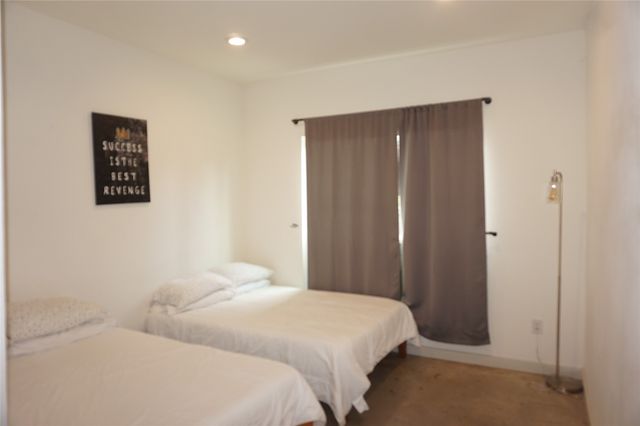2811 Morning Avenue, Dallas, TX 75210