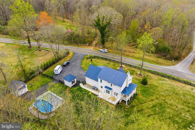 7135 LEEDS MANOR RD, Marshall, VA 20115