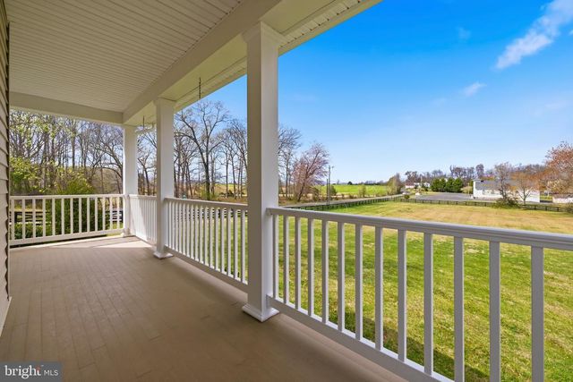 7135 LEEDS MANOR RD, Marshall, VA 20115