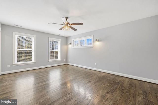7135 LEEDS MANOR RD, Marshall, VA 20115