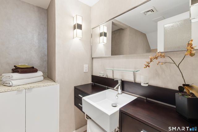 1895 Long Ridge Road, Stamford, CT 06903