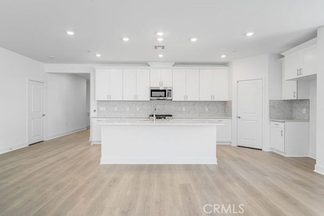 33254 Celadon Avenue, Los Angeles, CA 92596