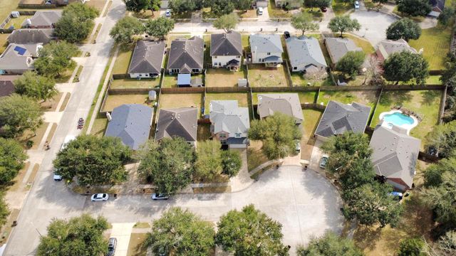 1054 Inverness Cove, Dickinson, TX 77539