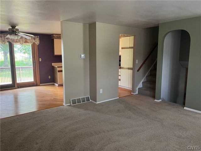 8180 Mantova Drive, Clay, NY 13041