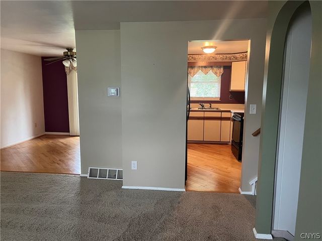 8180 Mantova Drive, Clay, NY 13041