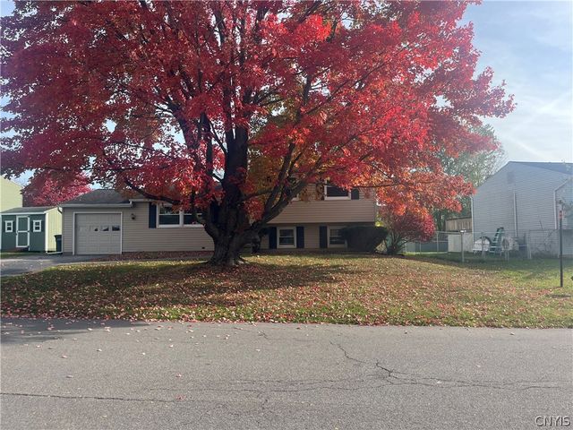 8180 Mantova Drive, Clay, NY 13041