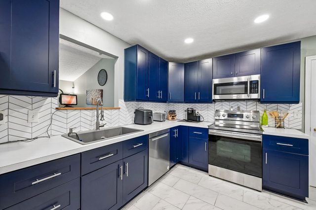 451 Pruden Drive, Pickerington, OH 43147