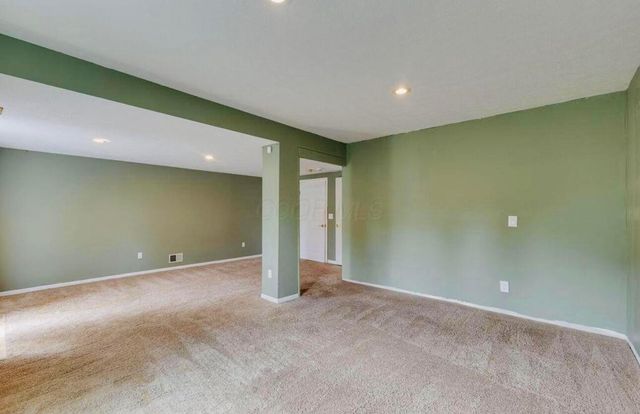 2721 Woodland Trail Drive, Columbus, OH 43231