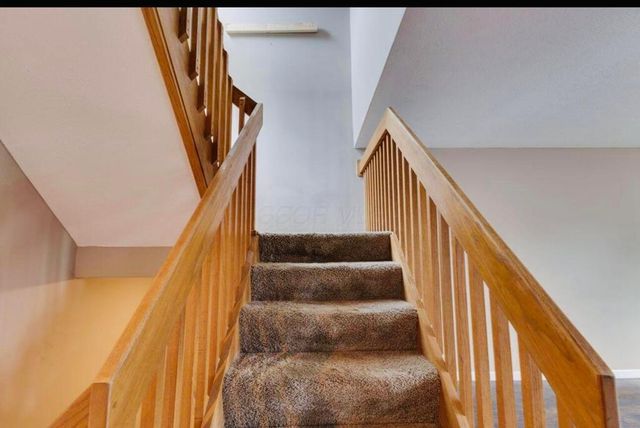 2721 Woodland Trail Drive, Columbus, OH 43231