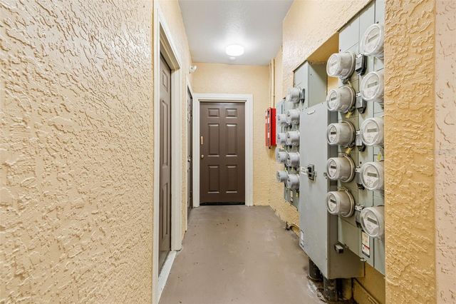 5125 PALM SPRINGS BOULEVARD 15105, Tampa, FL 33647