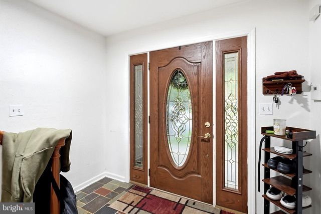 4008 OAKLAND RD, Bethlehem, PA 18020
