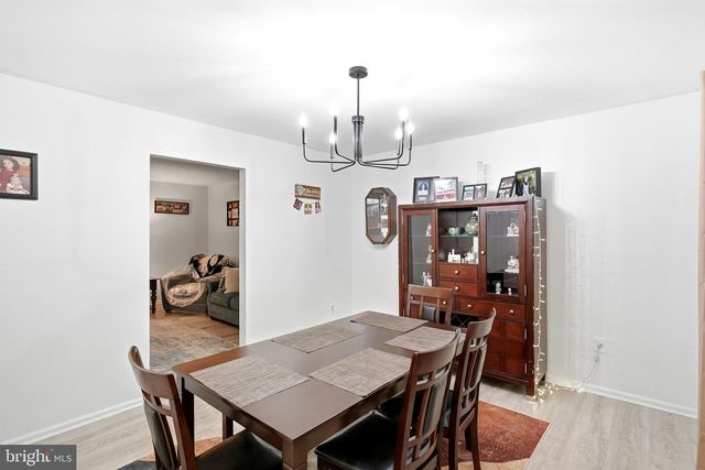 4008 OAKLAND RD, Bethlehem, PA 18020