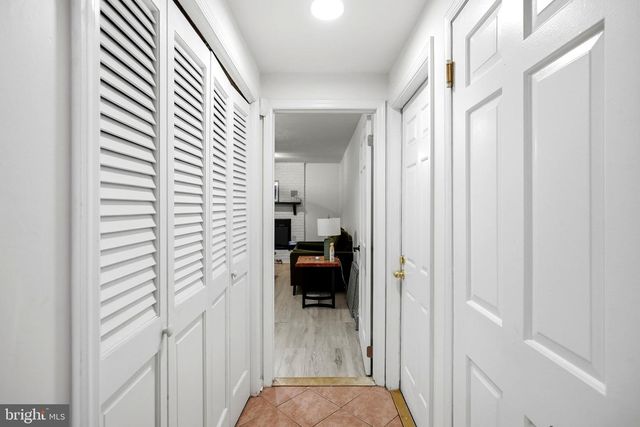 4008 OAKLAND RD, Bethlehem, PA 18020