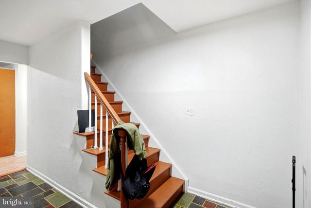 4008 OAKLAND RD, Bethlehem, PA 18020
