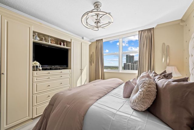 347 N New River Dr E 2105, Fort Lauderdale, FL 33301