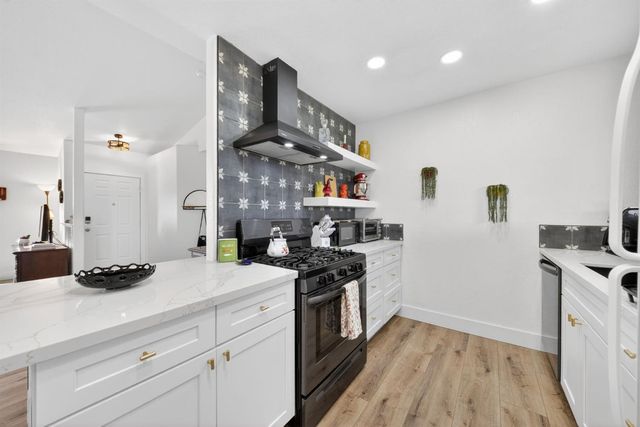 746 Pepper Avenue, Lemoore, CA 93245