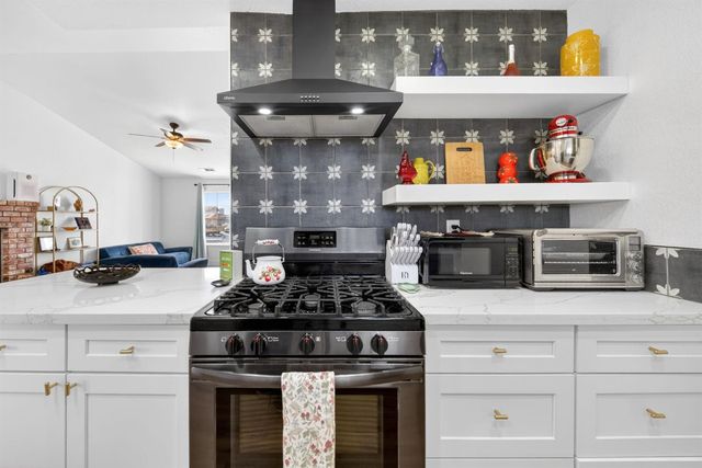 746 Pepper Avenue, Lemoore, CA 93245