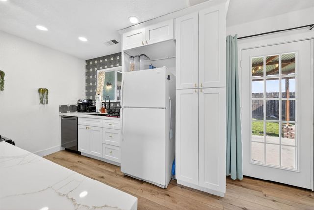 746 Pepper Avenue, Lemoore, CA 93245