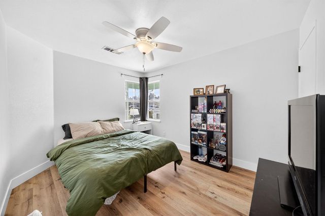 746 Pepper Avenue, Lemoore, CA 93245