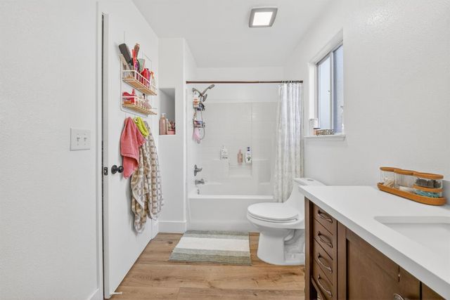 746 Pepper Avenue, Lemoore, CA 93245