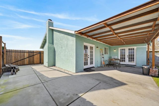 746 Pepper Avenue, Lemoore, CA 93245
