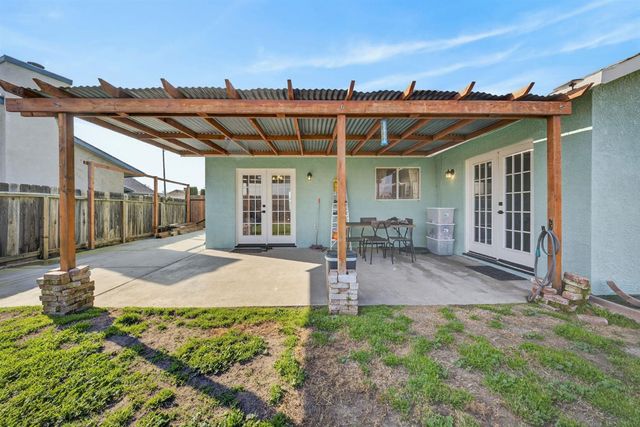 746 Pepper Avenue, Lemoore, CA 93245