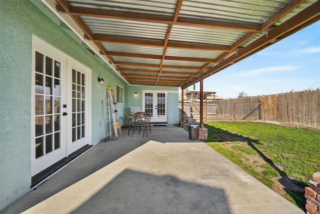 746 Pepper Avenue, Lemoore, CA 93245