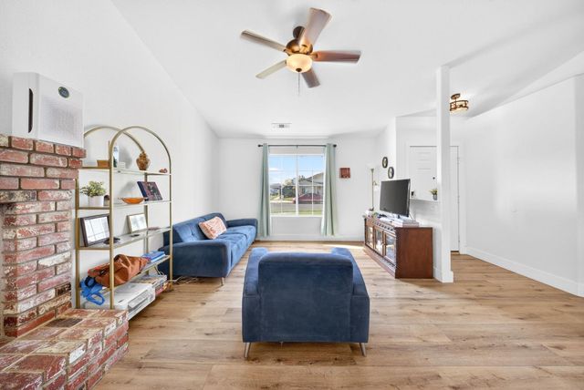 746 Pepper Avenue, Lemoore, CA 93245