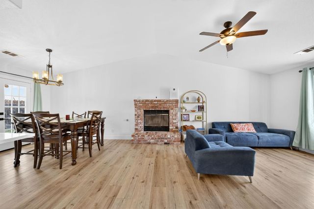 746 Pepper Avenue, Lemoore, CA 93245