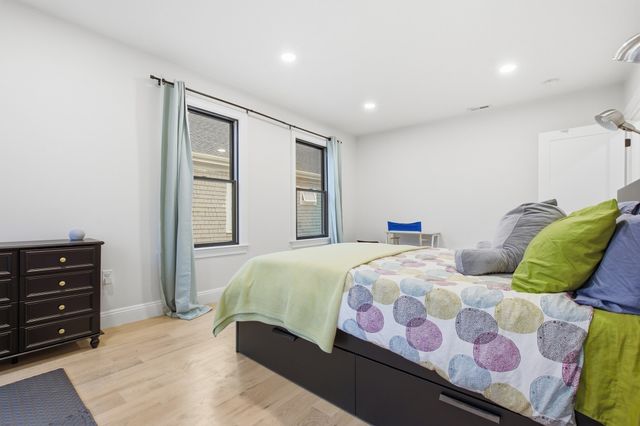 16 Boston Ave, Somerville, MA 02144