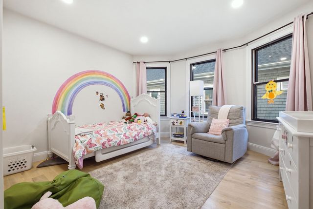 16 Boston Ave, Somerville, MA 02144