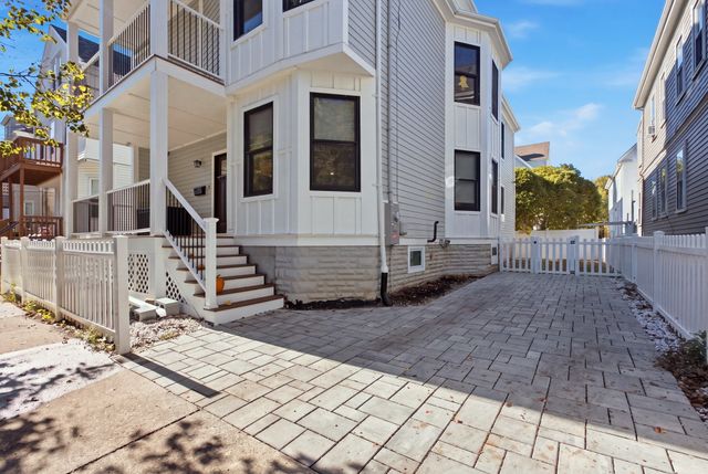 16 Boston Ave, Somerville, MA 02144