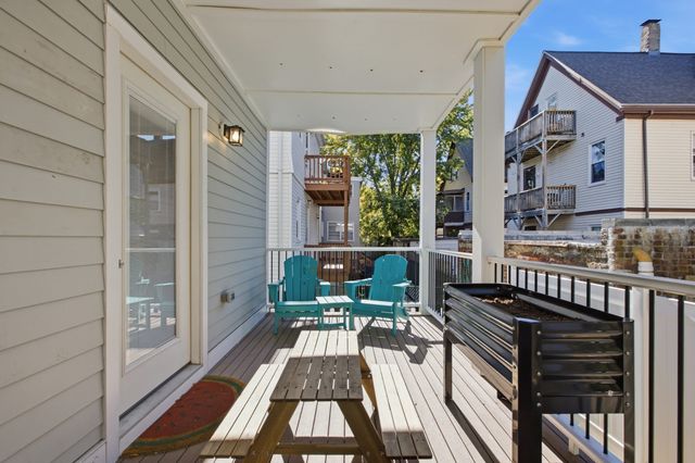 16 Boston Ave, Somerville, MA 02144