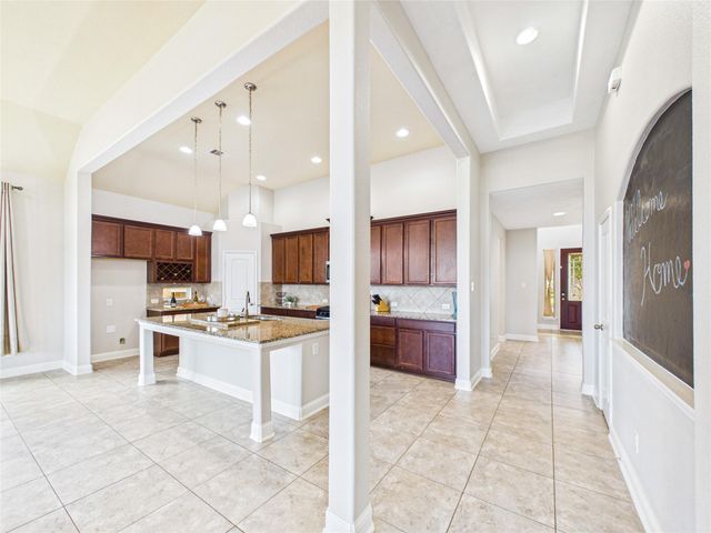 2135 Llerena Lane, League City, TX 77573
