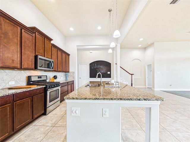 2135 Llerena Lane, League City, TX 77573