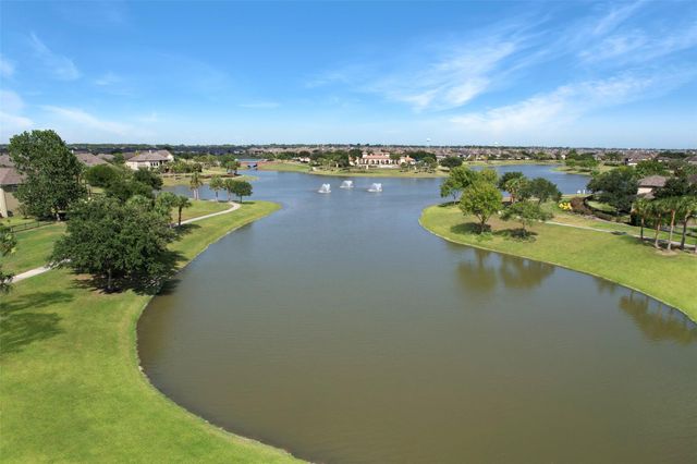 2135 Llerena Lane, League City, TX 77573