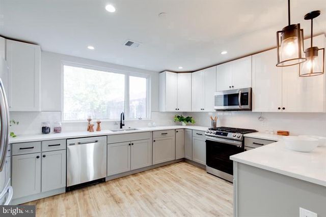 1437 PARRISH ST, Philadelphia, PA 19130